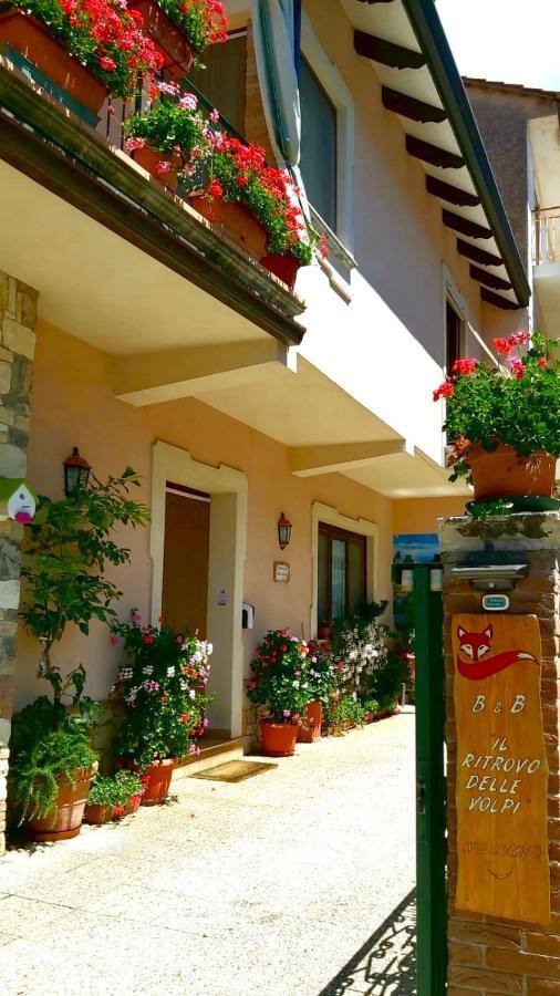 Bed and Breakfast Il Ritrovo Delle Volpi Аджерола Экстерьер фото