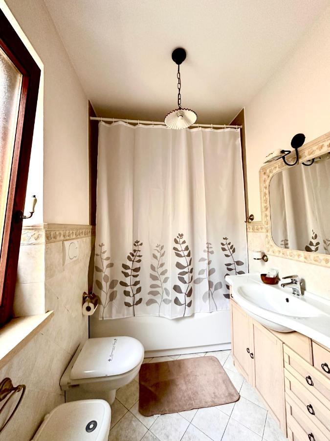 Bed and Breakfast Il Ritrovo Delle Volpi Аджерола Экстерьер фото